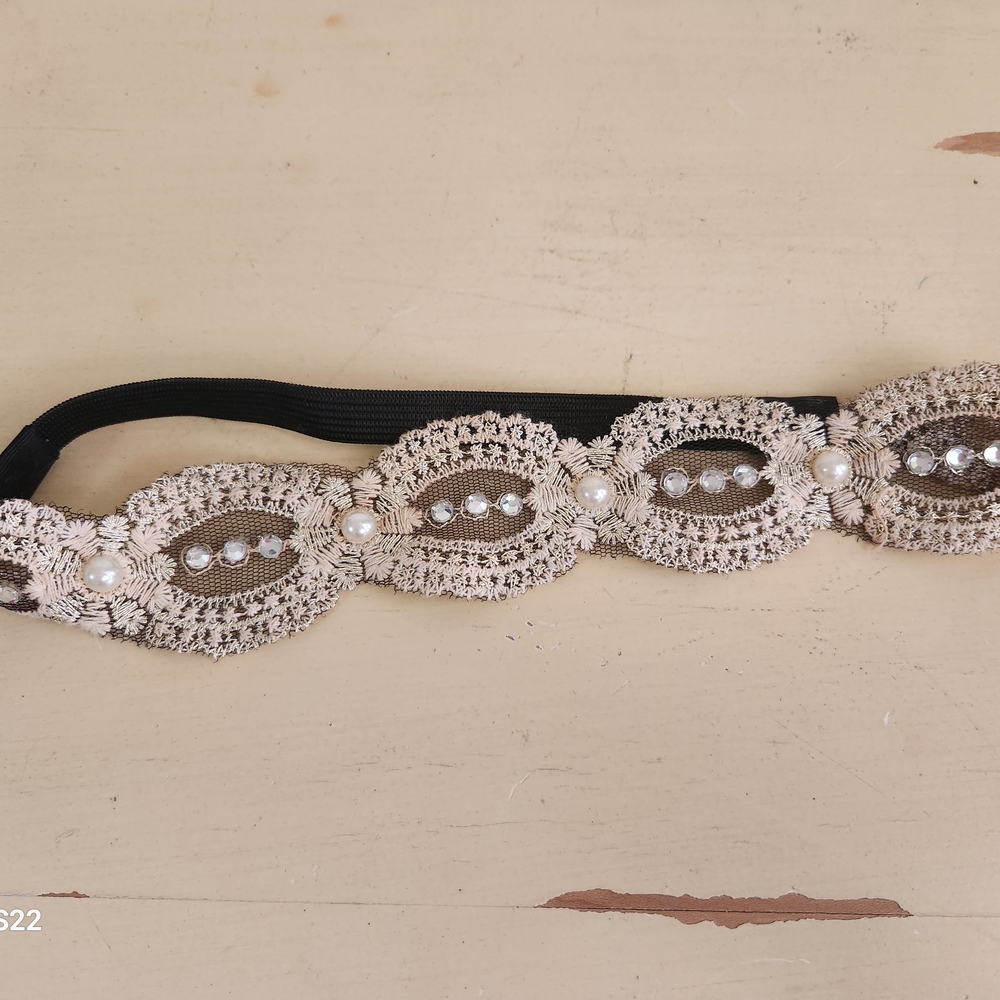 Elegant Cream Beaded Headband - Picture 3 of 3